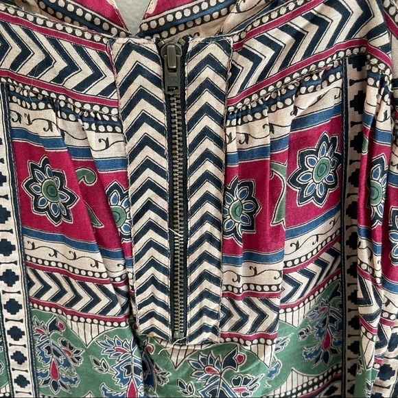 TOPSHOP Aztec Tank Top, Zipper Back, Stud Detail, Size 2 - Picture 5 of 6